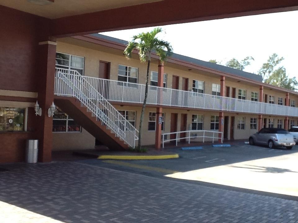 America's Best Inn&Suites Fort Lauderdale North Extérieur photo